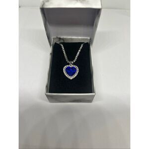💙 Sparkling Blue Heart Pendant Necklace – Silver Tone Rhinestone Chain – Gift B